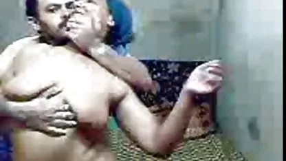 Kamar mandi seks dengan brunette panas Mia bokep mulus montok
