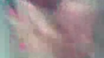 Pesta lesbian bersenang-senang di kamar bokep paling mulus mandi