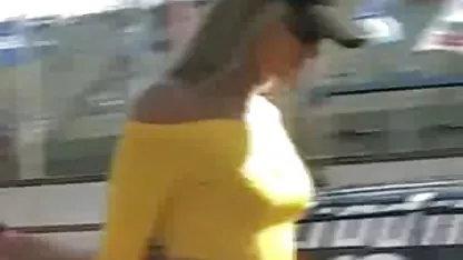 Memasturbasi anak perempuan. montok mulus bokep