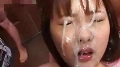 Madu menelan bokep jilbab putih mulus